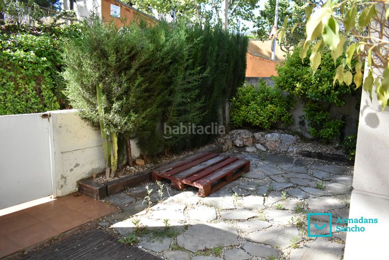 Foto 3ec4b8a1-ff71-4004-bd20-6a08af7f8af3. Casa adossada amb xemeneia calefacció aparcament a Tiana