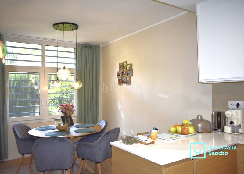 Foto 7ee1c626-47ce-4967-8351-0f8752d63a5b. Casa adossada amb xemeneia calefacció aparcament a Tiana