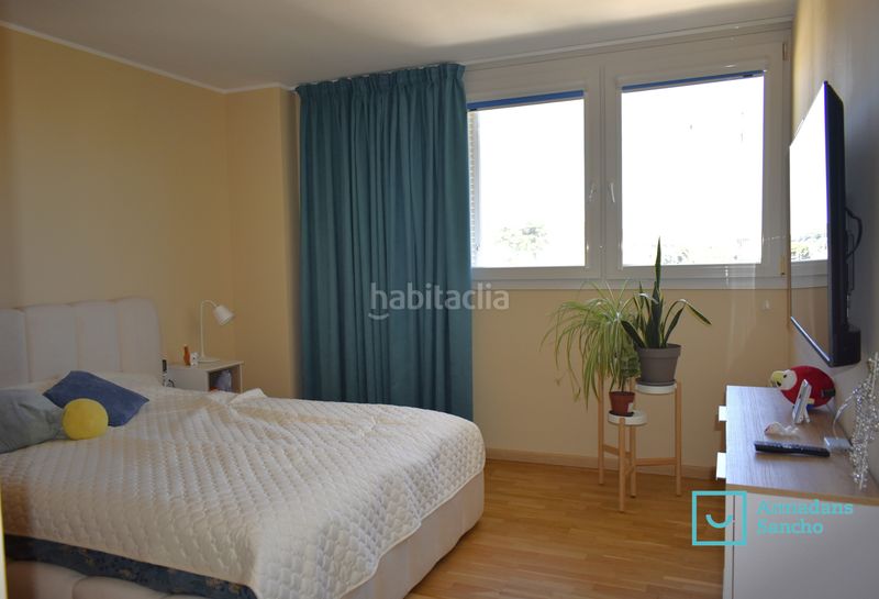 Foto 873d67c4-ad97-49b6-9827-67a471a264c8. Casa adossada amb xemeneia calefacció aparcament a Tiana