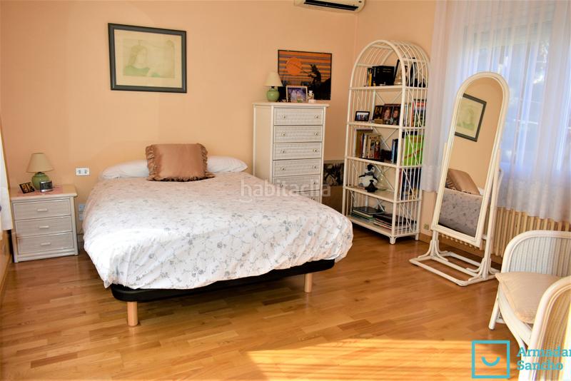 Foto 2f271a3d-8dd2-40e1-9a77-f05abeca104a. Xalet amb calefacció aparcament piscina a Tiana