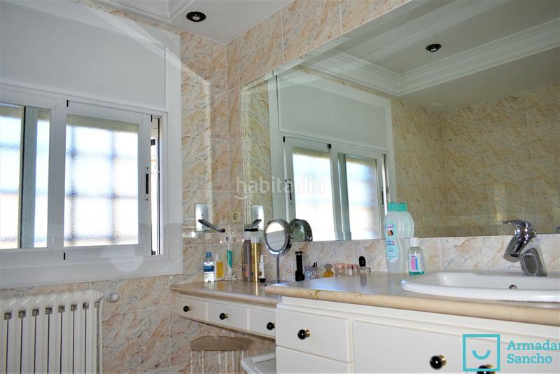 Foto a728e829-4d0a-4921-8f5e-072f6b13d13d. Xalet amb calefacció aparcament piscina a Tiana