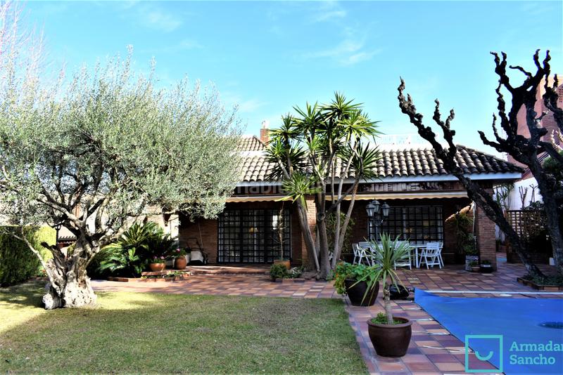 Foto ffcff391-6614-4646-adf4-4d00713243de. Xalet amb calefacció aparcament piscina a Tiana