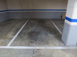 Miete Autoparkplatz in N/a 31-33