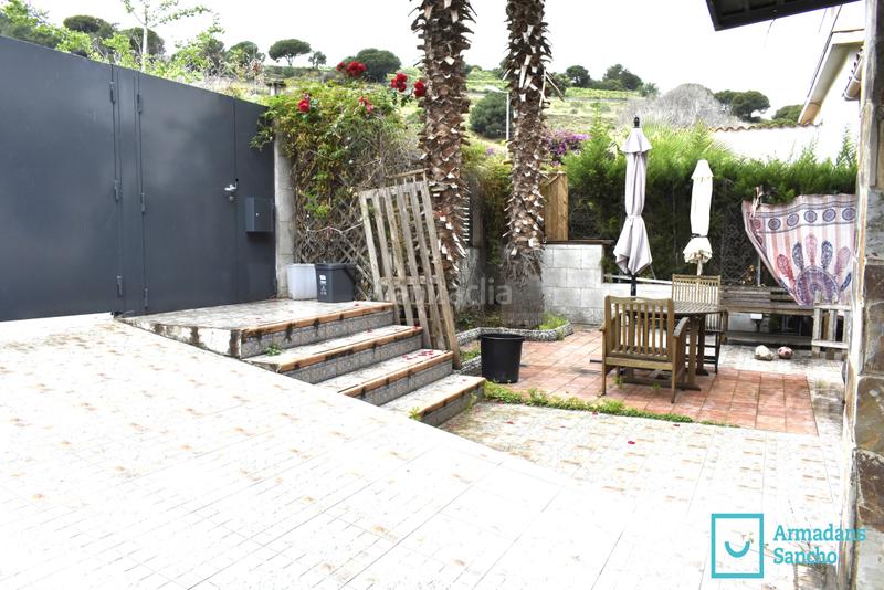 Foto 1160ea23-4467-4d69-9900-a2a8c28c21f0. Casa bifamiliare con camino riscaldamento parcheggio in Tiana