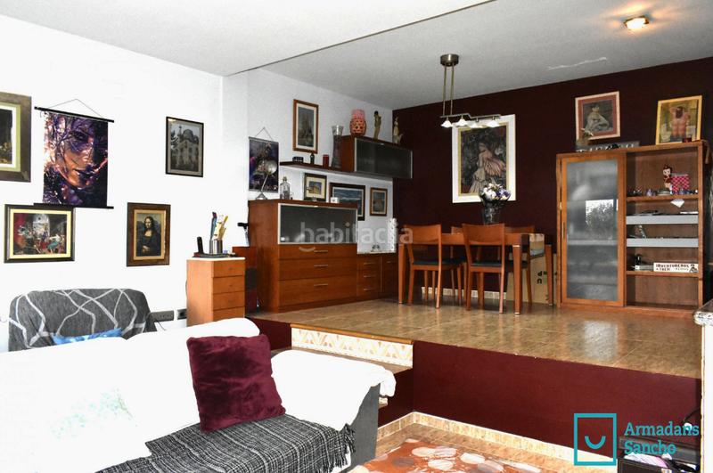 Foto 207056cd-af1e-4c99-96ca-592f700ac87f. Casa bifamiliare con camino riscaldamento parcheggio in Tiana