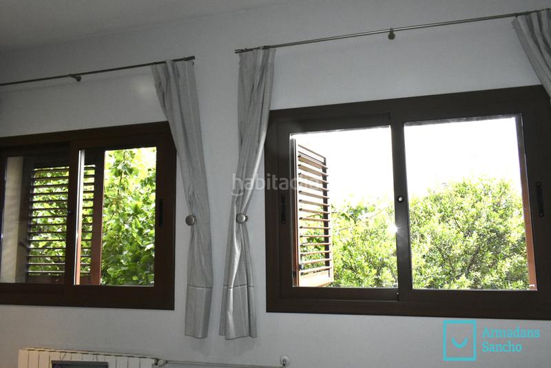 Foto c6e467e5-74f8-454f-8cae-f9cab32ccd62. Casa bifamiliare con camino riscaldamento parcheggio in Tiana