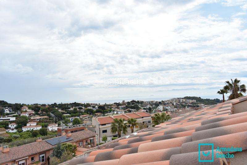 Foto d888c210-1040-46cd-bb8e-209f6e01f8e0. Casa bifamiliare con camino riscaldamento parcheggio in Tiana