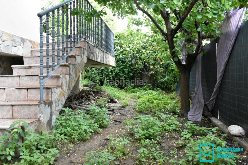 Foto e50cde44-4385-420a-9771-70b3bf6db1e6. Casa bifamiliare con camino riscaldamento parcheggio in Tiana