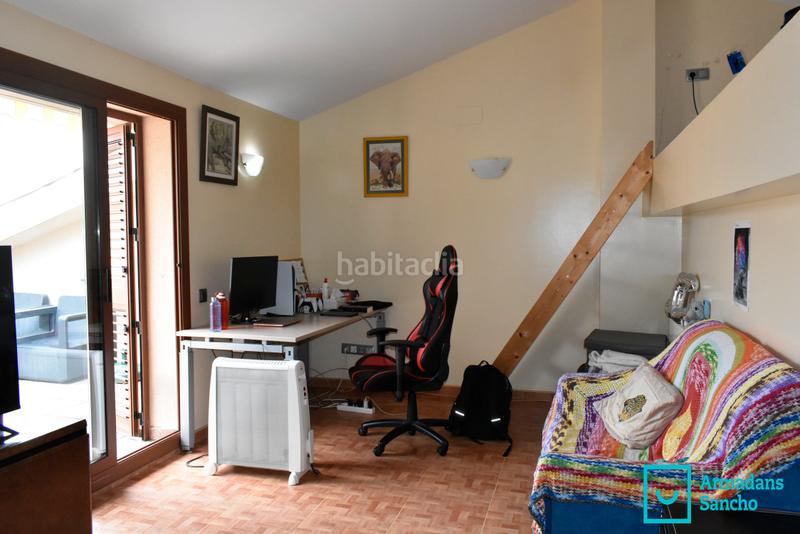 Foto fd40ee45-6453-432e-9fb2-54ec67fdf506. Casa bifamiliare con camino riscaldamento parcheggio in Tiana