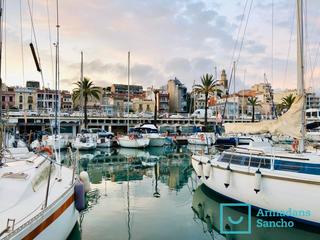 Car parking in Passeig del Port Esportiu