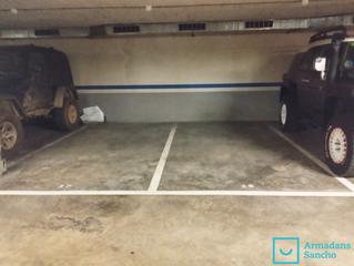 Car parking in Carrer de Provença