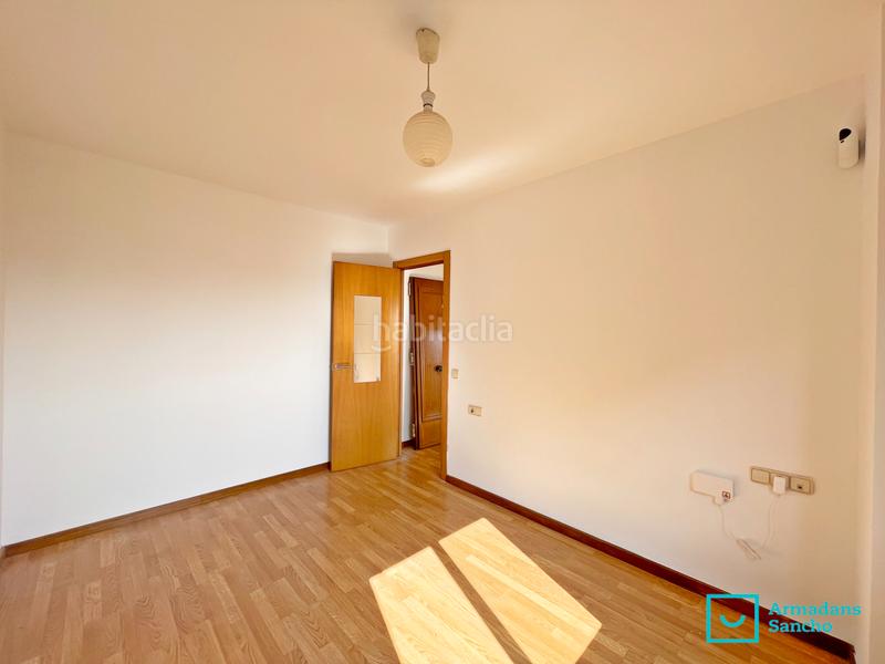Foto cd55b77e-04f6-41fe-9483-a5a0470e8487. Piso en carrer de berenguer mallol 5 piso con vistas al mar en Barcelona