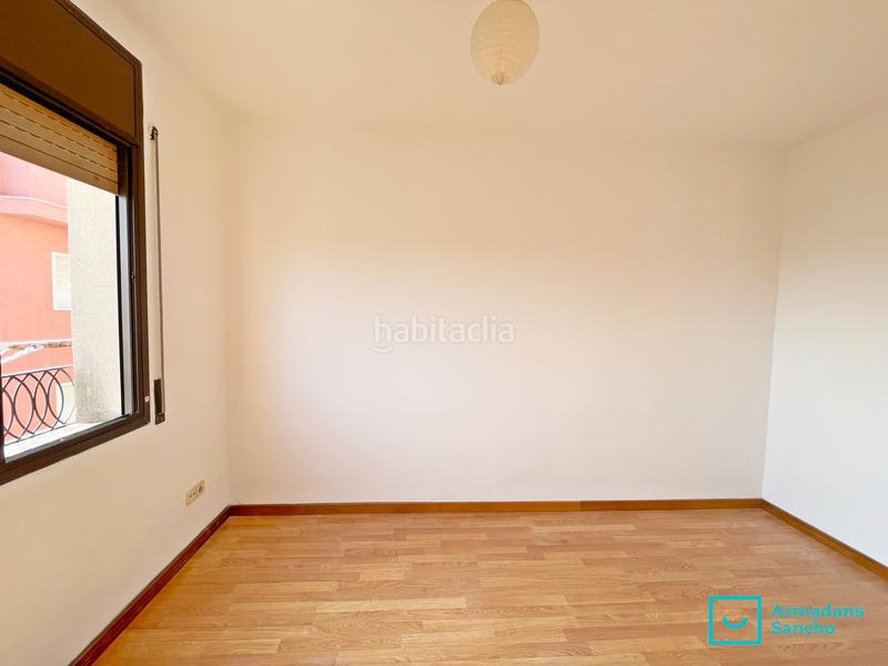 Foto d9226799-c491-4020-9f0a-b59f3cf6e375. Piso en carrer de berenguer mallol 5 piso con vistas al mar en Barcelona