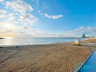 Appartement à Carrer de berenguer mallol 5. Piso con vistas al mar