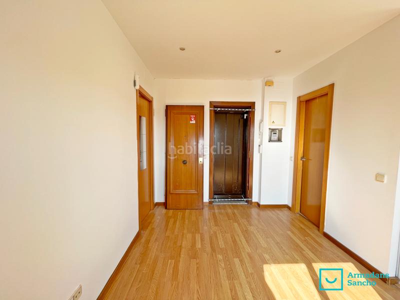 Foto f03b9ded-04c9-4c2c-a927-7135ccfc8403. Piso en carrer de berenguer mallol 5 piso con vistas al mar en Barcelona
