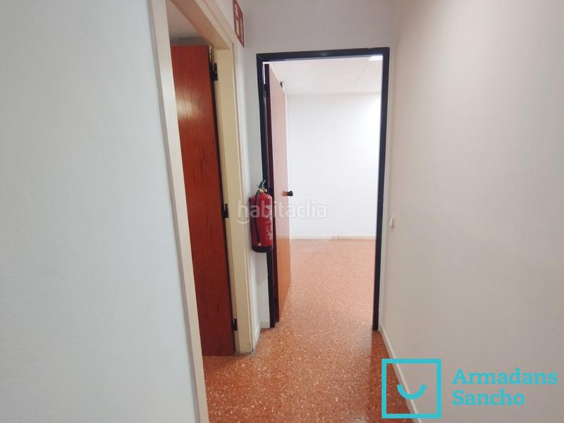 Foto 4304ec59-1107-4186-904e-d121a13d297b. Alquiler oficina  en alquiler en pau claris en Barcelona