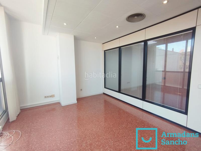 Foto c6a63c52-56fb-4c6a-a006-14e3dfec87cd. Alquiler oficina  en alquiler en pau claris en Barcelona