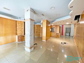 Business premise in Carrer de Viladomat