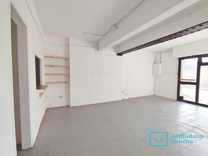 Foto 51dac696-d657-4b8e-aabb-e87ef28378ca. Rent business premise in avinguda del coll del portell 23 in Barcelona