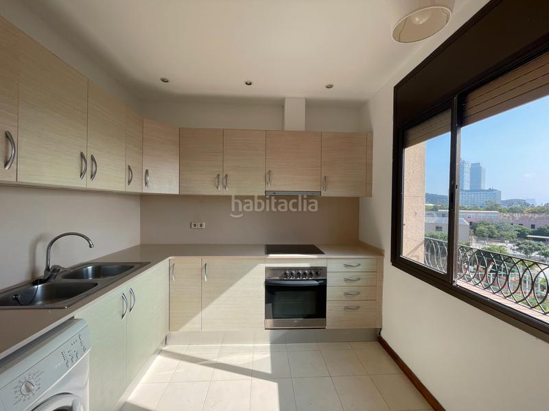 Foto 03ba05bd-c89a-497e-aa46-0b03b2a981eb. Pis a carrer de berenguer mallol 5 a Barceloneta Barcelona