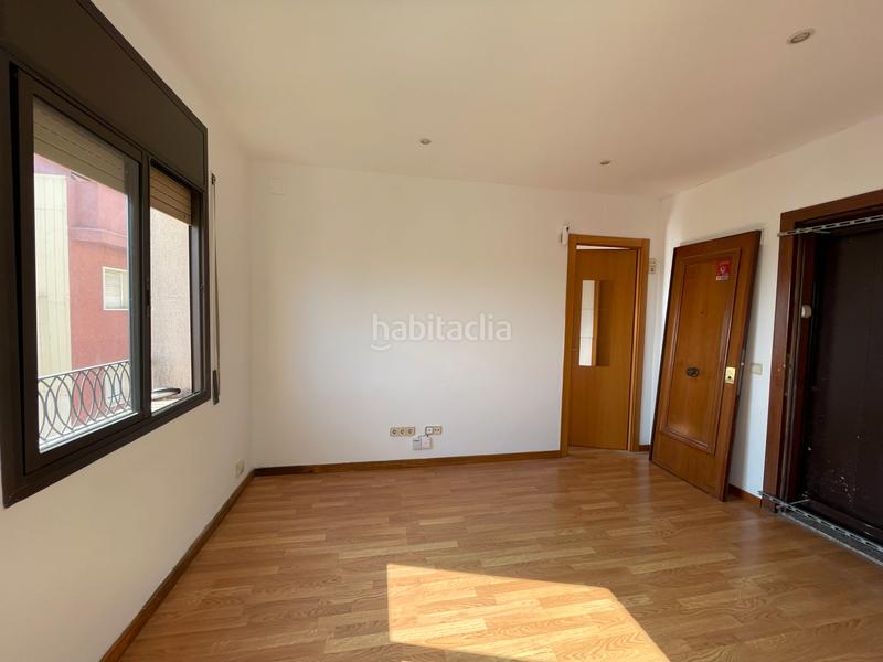 Foto 218dafa7-ba5d-4a34-95a8-9fff8692f2eb. Pis a carrer de berenguer mallol 5 a Barceloneta Barcelona