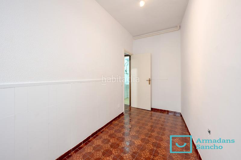 Foto c7b3366e-81c4-4c6e-b427-7aff559c468e. Appartamento in carrer de la granada del penedès 19 in Barcelona