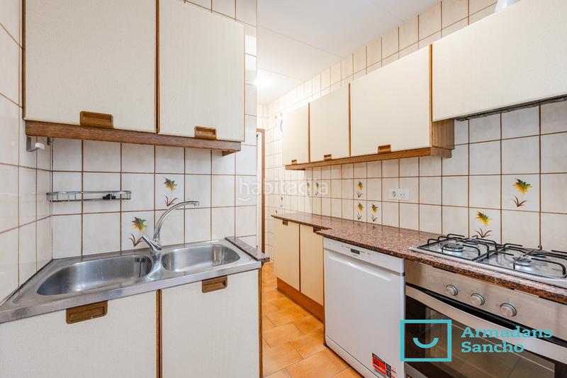 Foto cfc3c719-61a9-4ab2-b4a2-cb0707906667. Appartamento in carrer de la granada del penedès 19 in Barcelona