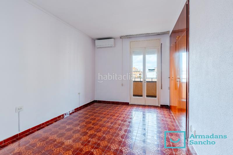 Foto fff6a868-7f3e-44c7-9cb5-618ce6288e35. Appartamento in carrer de la granada del penedès 19 in Barcelona