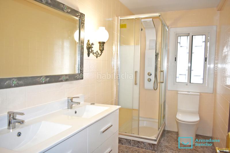 Foto db6671e4-5d5f-488c-a0a9-f7f27fc52710. Rent house in avinguda de l'onze de setembre 4 in Tiana