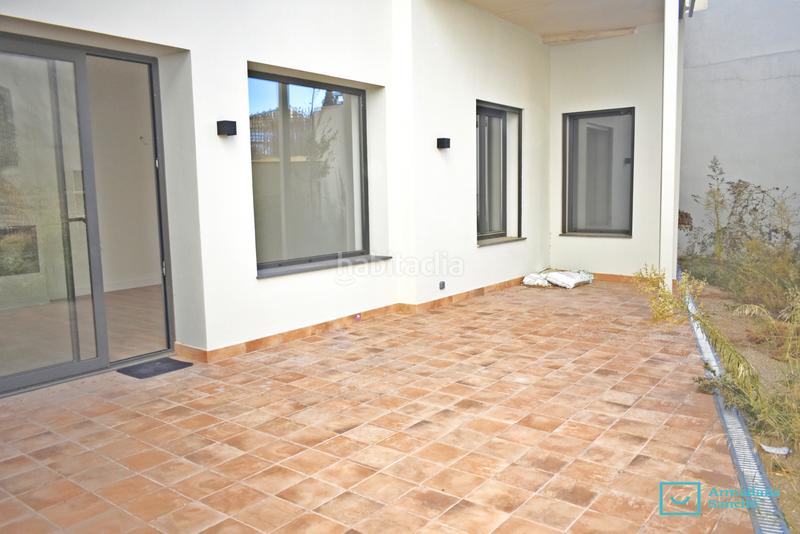 Foto 37b784d9-7eec-4996-9a5b-ab21aac7af88. Alquiler planta baja en Tiana