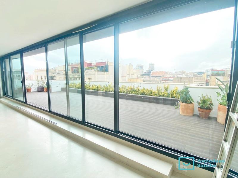 Foto 8550ee3f-f7cd-4af6-adb8-9b45be3c5056. Miete büro in carrer de roger de llúria 44 in Dreta de l´Eixample Barcelona