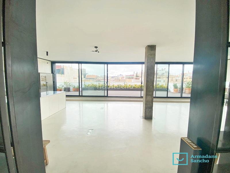 Foto ead8f2c3-57bd-48a6-bcb1-f9f4bea6814e. Miete büro in carrer de roger de llúria 44 in Dreta de l´Eixample Barcelona