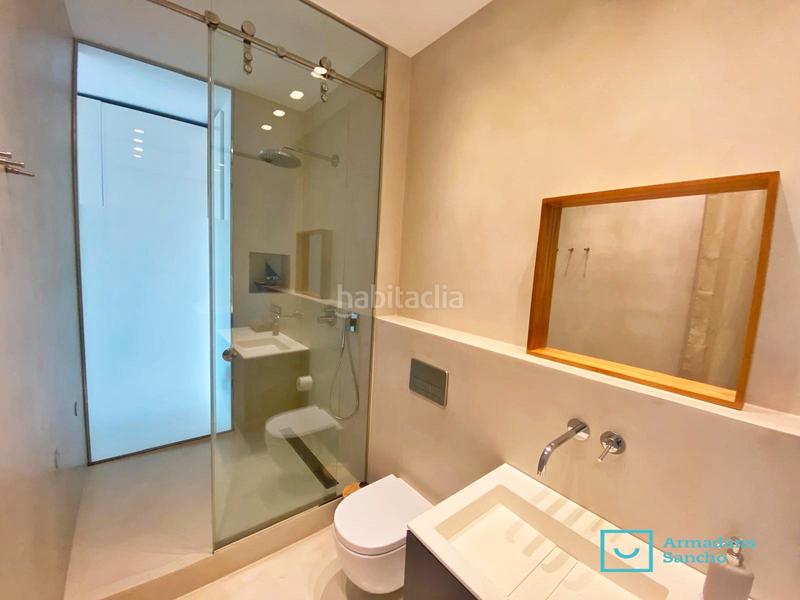 Foto 469c90b3-1a45-4a7c-8a17-96ac125fe4db. Rent office space in carrer de roger de llúria 44 in Barcelona