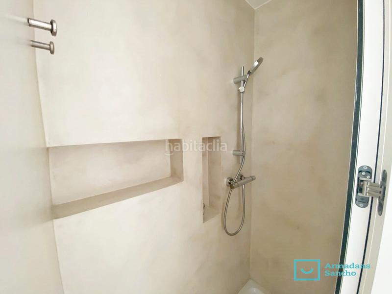 Foto 686534c0-738d-4be3-8fa1-ed6be7398383. Rent office space in carrer de roger de llúria 44 in Barcelona