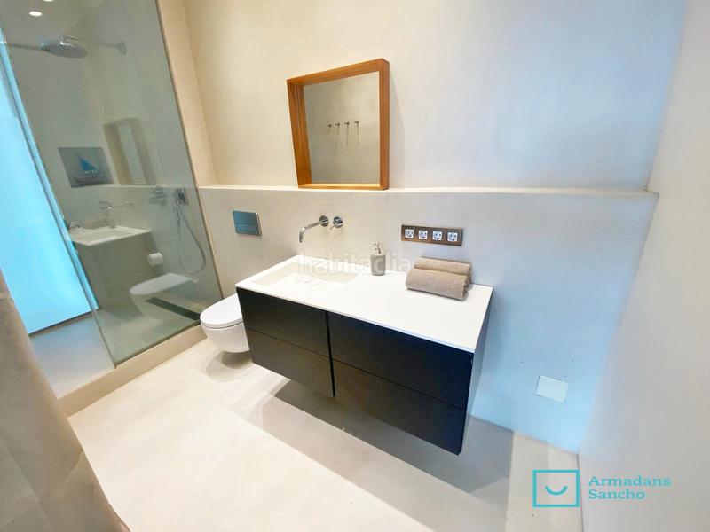 Foto 6d8799c4-bc8e-42d3-8bcd-c111cff6e247. Rent office space in carrer de roger de llúria 44 in Barcelona