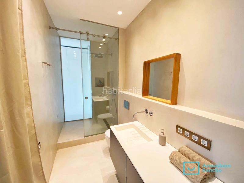 Foto ceb1d05c-f4c5-4cbc-93f1-82ab6705ffbc. Rent office space in carrer de roger de llúria 44 in Barcelona