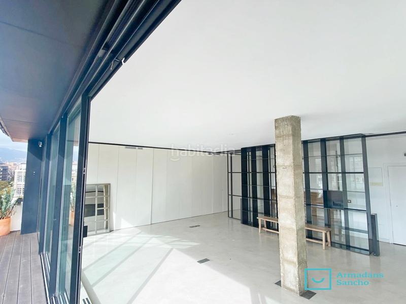 Foto cfbcf9cb-f96b-4935-82be-535539f29300. Rent office space in carrer de roger de llúria 44 in Barcelona