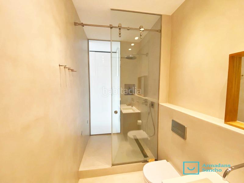 Foto d2a71750-0df2-49a0-bde2-54f1ab3be98d. Rent office space in carrer de roger de llúria 44 in Barcelona