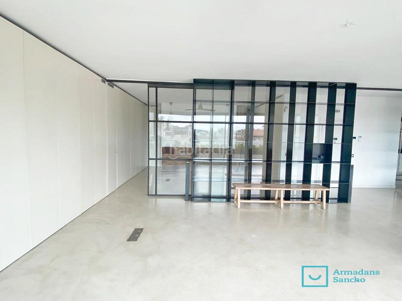 Foto e84c270a-6482-4bac-bb1e-b67bce052f3c. Rent office space in carrer de roger de llúria 44 in Barcelona