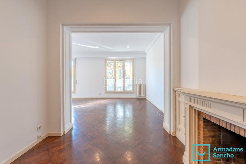 Foto 7387db04-d3eb-4ba1-9a9d-a74c05789617. Alquiler piso lujoso piso frente al turó parc en Sant Gervasi - Galvany Barcelona