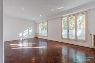 Miete Etagenwohnung  Carrer de josep bertrand. Lujoso piso frente al turó parc