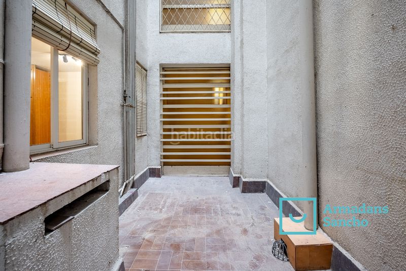 Foto 8931584b-a0b4-4335-8f13-5d3313a38932. Piso en carrer de pau alsina 71 exclusiva vivienda con balcón y patio privado – amplitud, funcionalidad y gran potencial en Barcelona