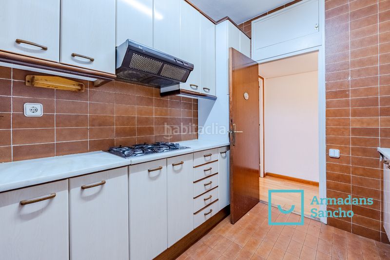 Foto af457da1-59a8-459b-a663-280fc1324e53. Piso en carrer de pau alsina 71 exclusiva vivienda con balcón y patio privado – amplitud, funcionalidad y gran potencial en Barcelona