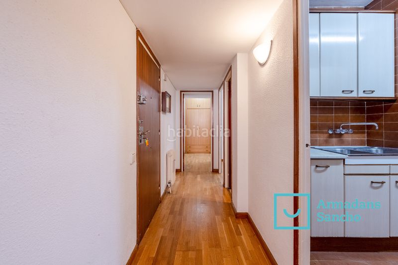 Foto b1d68751-3c13-400f-b88f-2c320e99dc38. Piso en carrer de pau alsina 71 exclusiva vivienda con balcón y patio privado – amplitud, funcionalidad y gran potencial en Barcelona