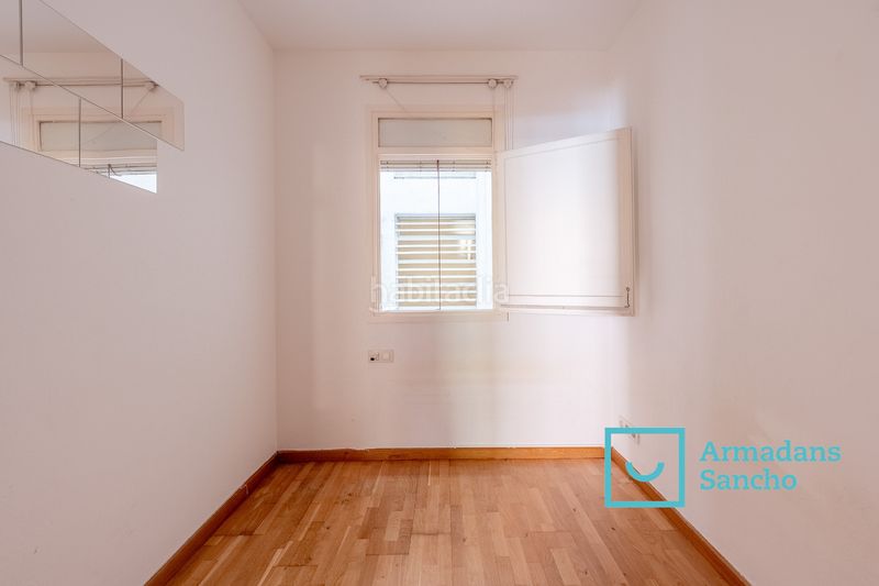Foto e9d666bb-97b8-47b9-a271-7f453f9d3e4f. Piso en carrer de pau alsina 71 exclusiva vivienda con balcón y patio privado – amplitud, funcionalidad y gran potencial en Barcelona