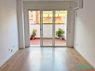 Lloguer Dúplex  Carrer d'homer 42. Dúplex con terraza en putxet i el farró, junto al parc del turó