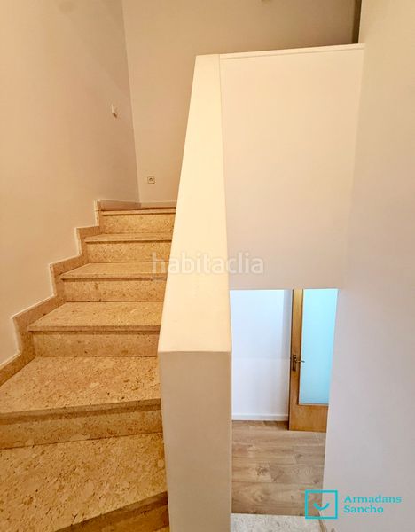 Foto a01073d4-6c2a-4e07-ba3a-51f52de0f2b2. Location duplex avec parking dans Putget - Farró Barcelona