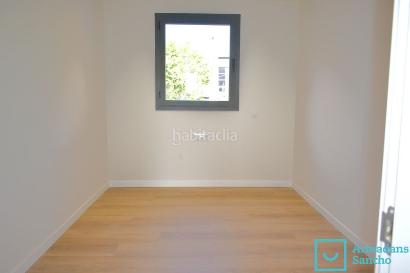 Foto 000e79aa-8a2b-4cc9-aadb-f8a49200d673. Alquiler planta baja piso de obra nueva a tres vientos , con gran espacio exterior, aerotermia y plaza de parking con cargador eléctrico. en Tiana