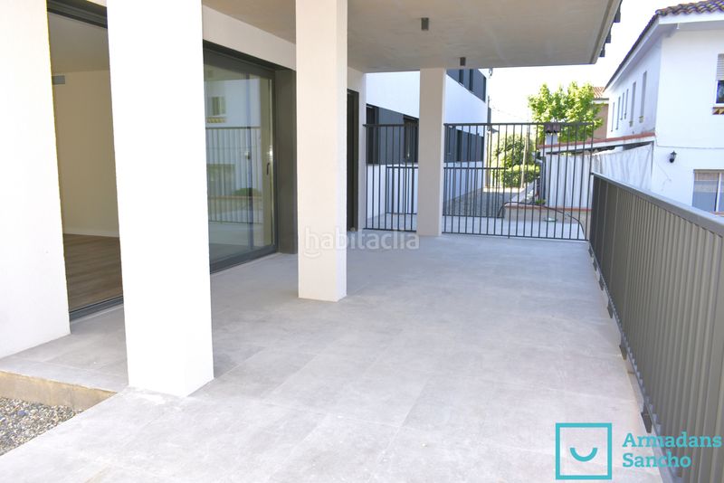 Foto 0cd31722-9fff-4be9-ab38-3edd870b9289. Alquiler planta baja piso de obra nueva a tres vientos , con gran espacio exterior, aerotermia y plaza de parking con cargador eléctrico. en Tiana