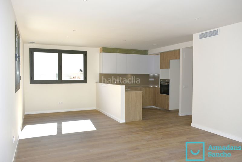 Foto 85301ed0-004c-4783-a0e9-284b95c1fe56. Alquiler planta baja piso de obra nueva a tres vientos , con gran espacio exterior, aerotermia y plaza de parking con cargador eléctrico. en Tiana